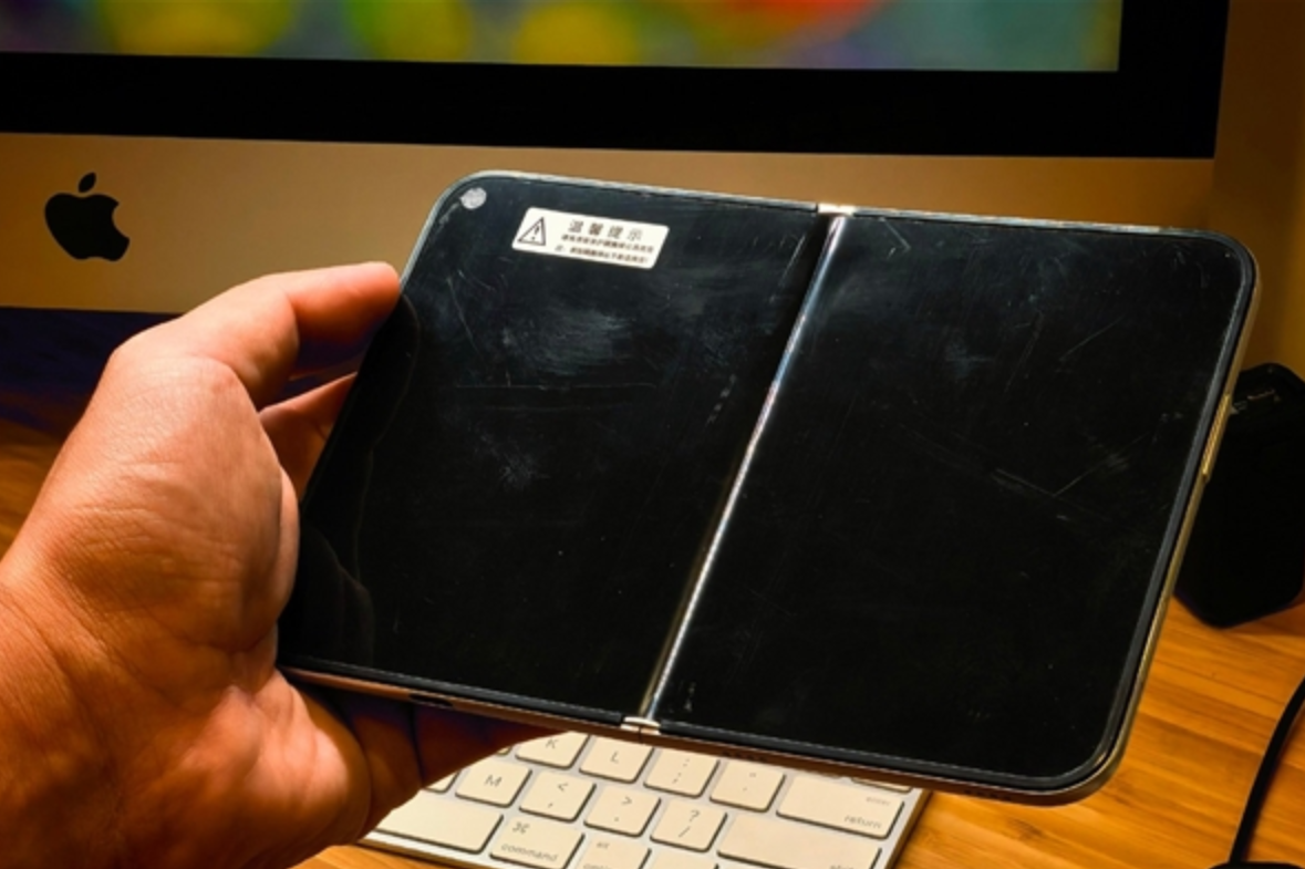iPhone Ultra網上效果圖