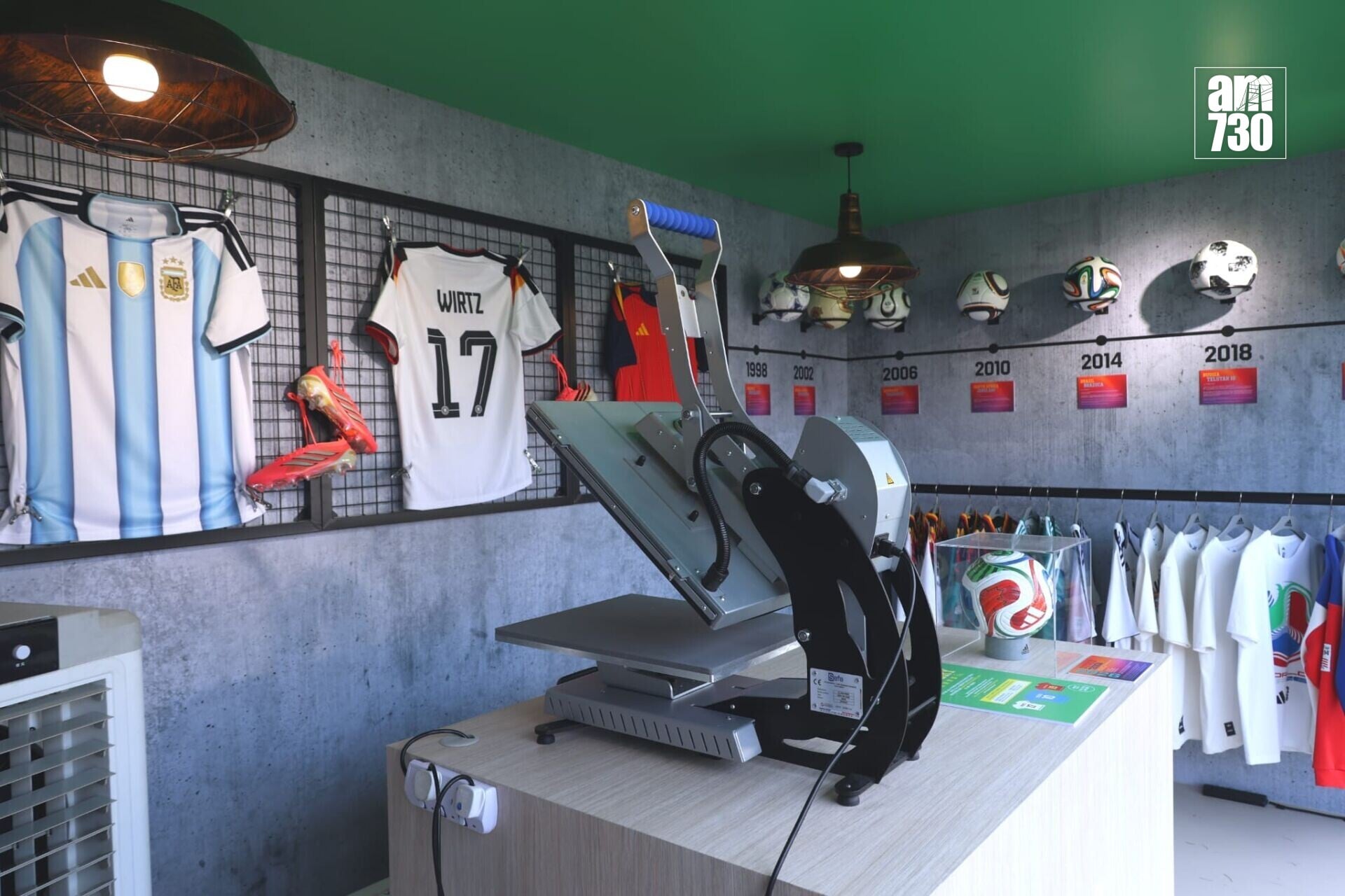 於指定3間adidas門市(港威商場以及海運大廈)入手今屆最新世界盃系列球衣,即可於The Yard現場解鎖專業燙印服務。