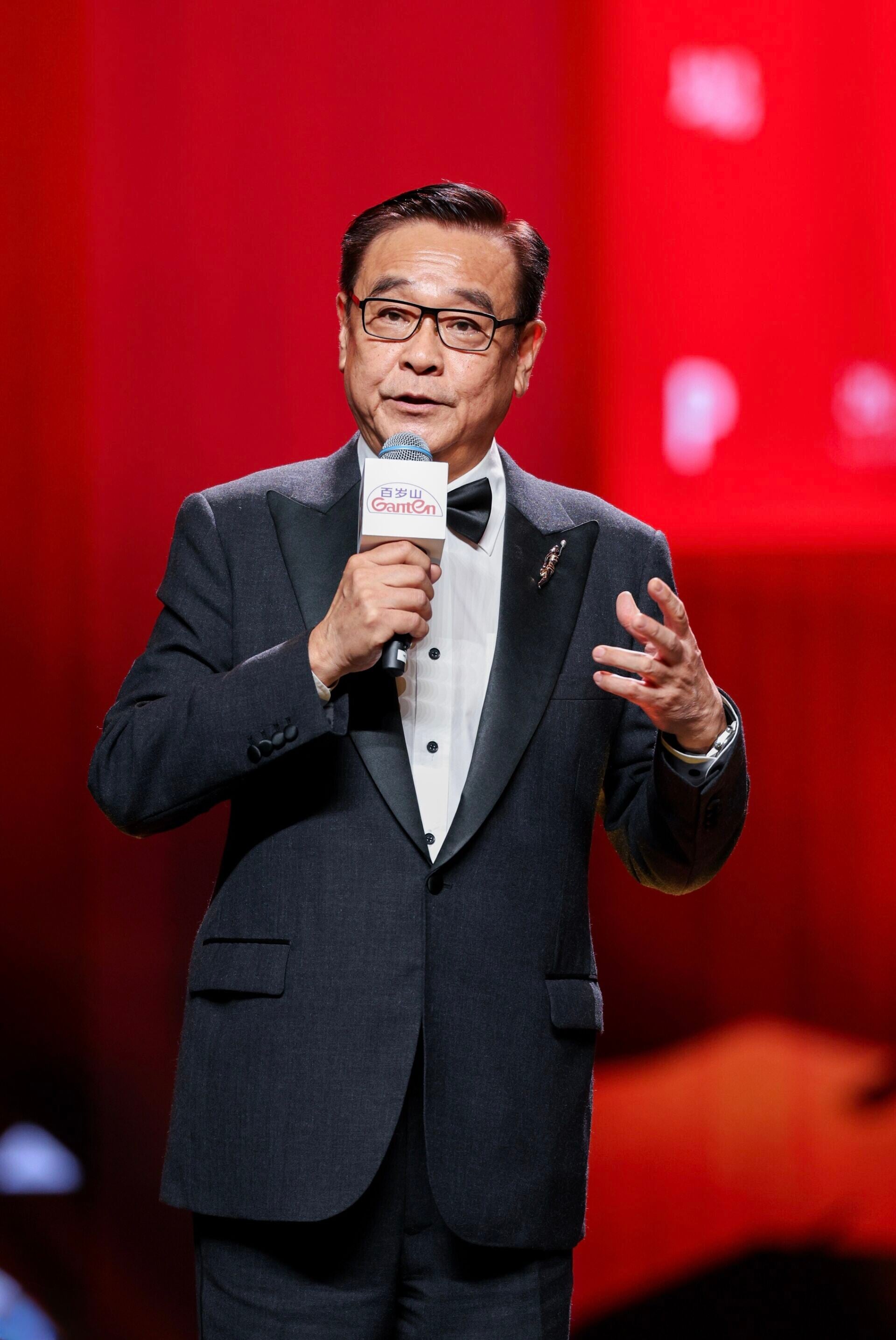 監製爾冬陞對導演王德健讚譽有加