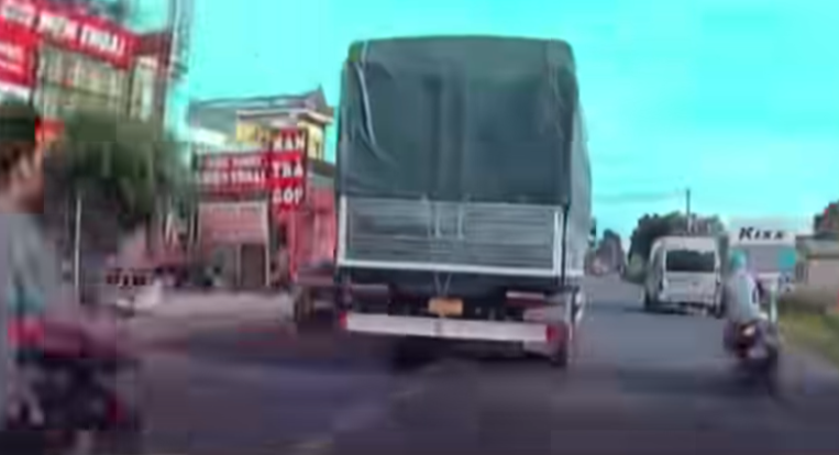 越南