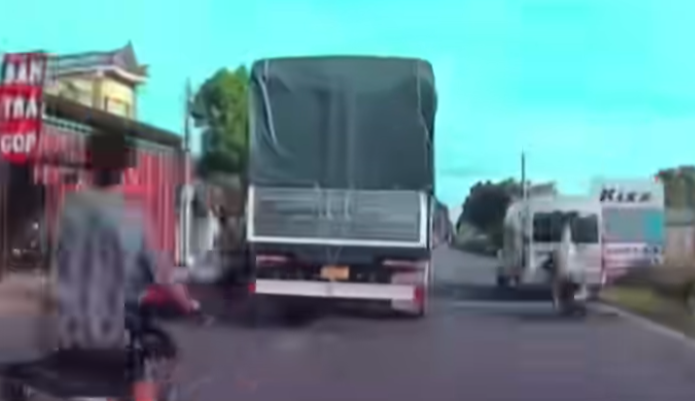 越南