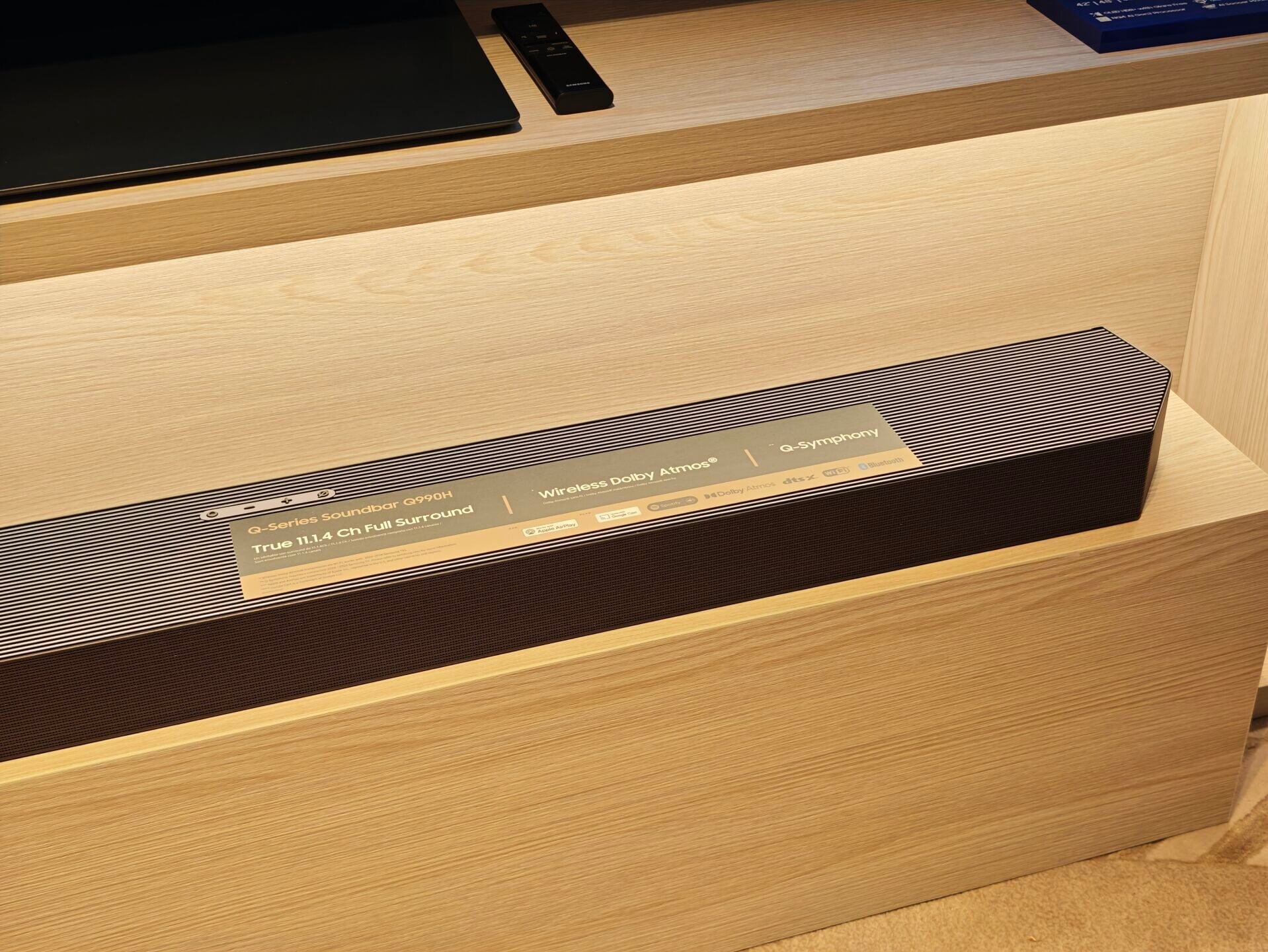 Samsung Soundbar HW-Q990H為11.1.4聲道系統,聲效立體沉浸。