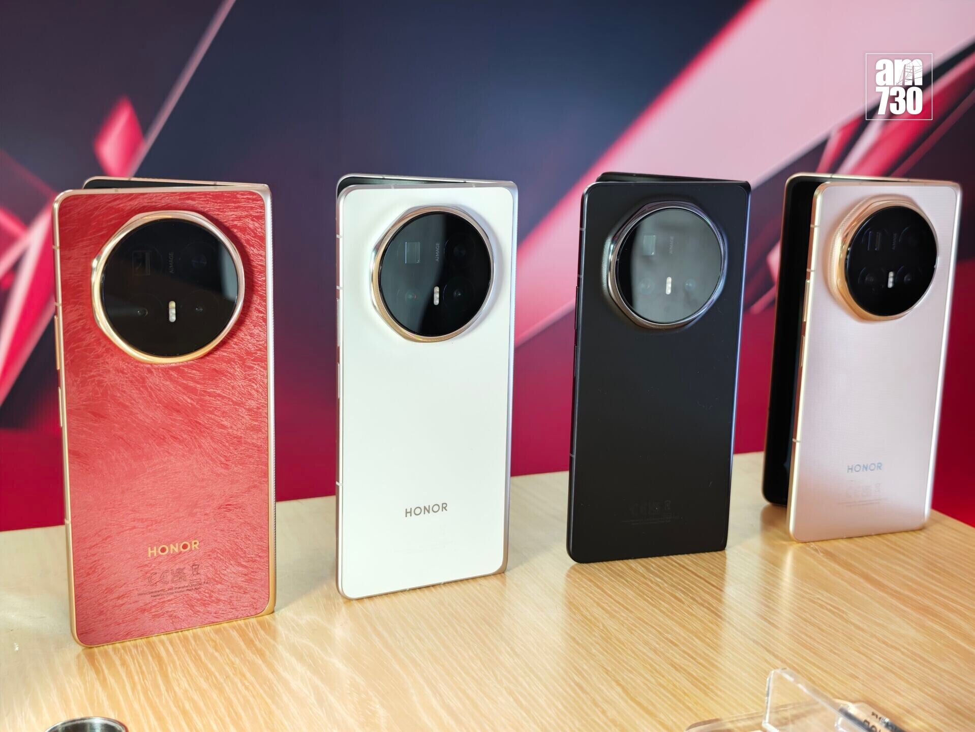 HONOR Magic V6提供4色可選。