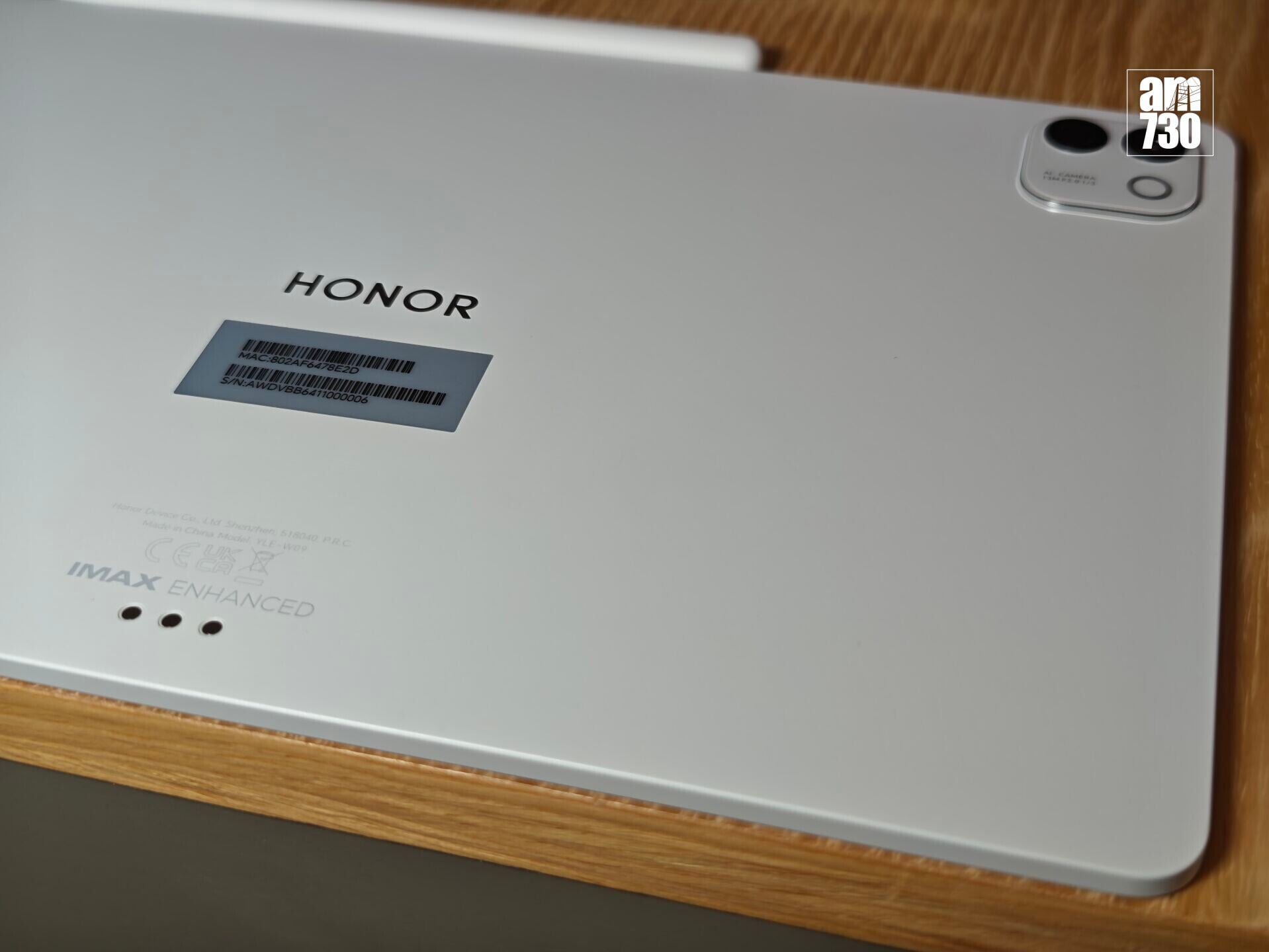 HONOR MagicPad4只有4.8mm厚。