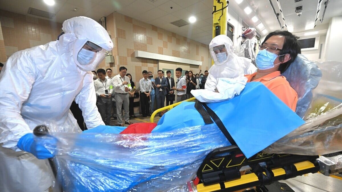 衞生防護中心舉行有關伊波拉病的公共衞生演習。(政府新聞處)