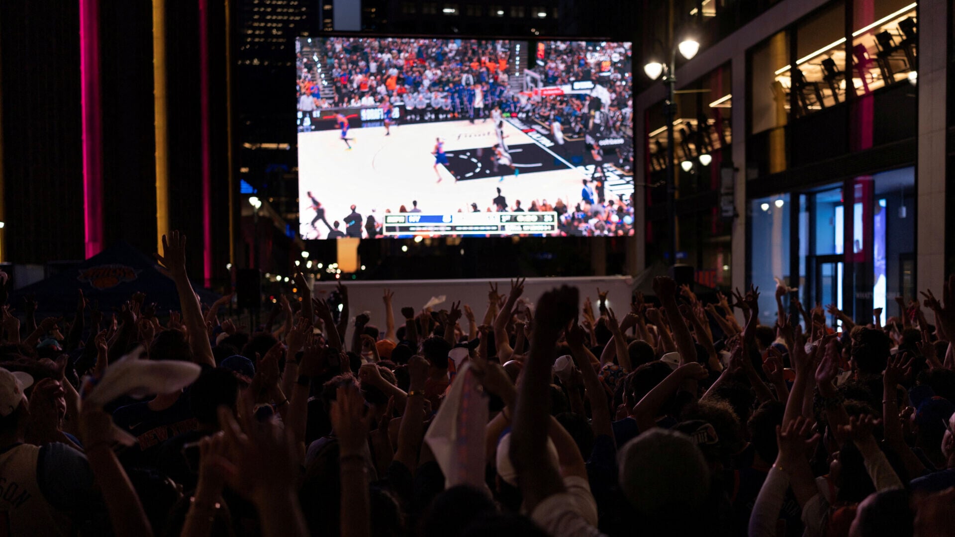 2026 06 14T085348Z 2114992514 RC2CTLAC7BSG RTRMADP 3 BASKETBALL NBA SAS NYK NEWYORK FANS