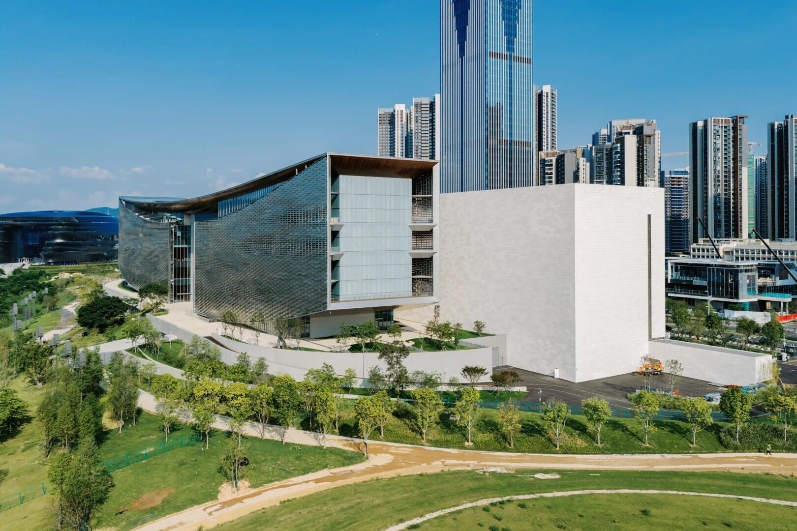 深圳国际美术馆|在白石建筑里与艺术相逢 16 ES. 来自小红书网页版