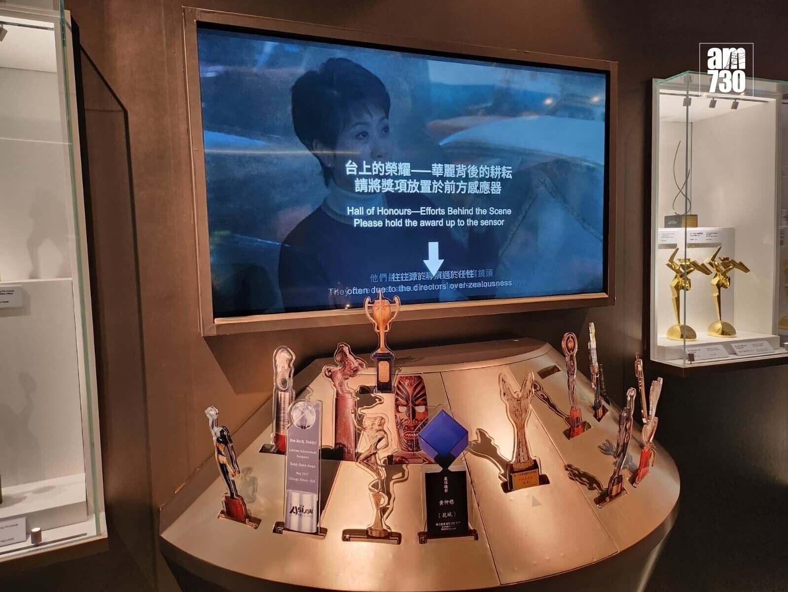 萧芳芳凭《女人四十》夺下的柏林影展最佳女演员银熊奖。