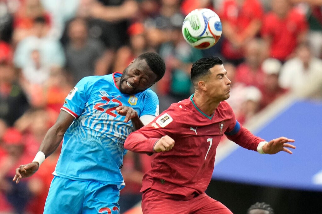 C朗拿度(Cristiano Ronaldo)對剛果民主共和國,3次爭頂贏得2次。(AP)
