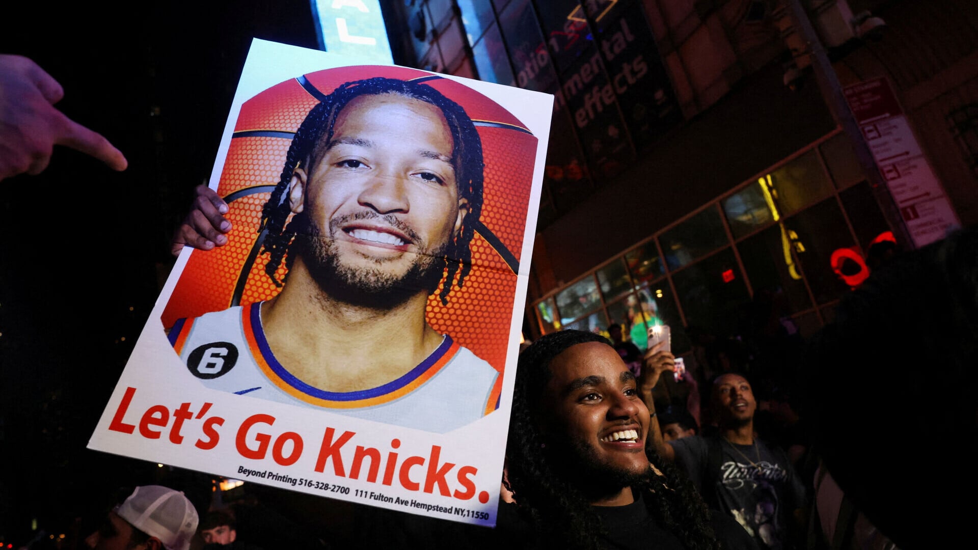 2026 06 14T072101Z 1373461999 RC2DTLAML066 RTRMADP 3 BASKETBALL NBA SAS NYK NEWYORK FANS