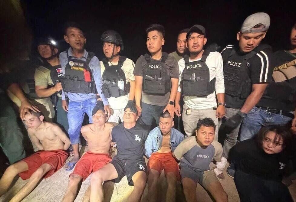 案發後警方立即展開追捕,其中1人於數小時後落網,其餘6人當晚全部被捕。