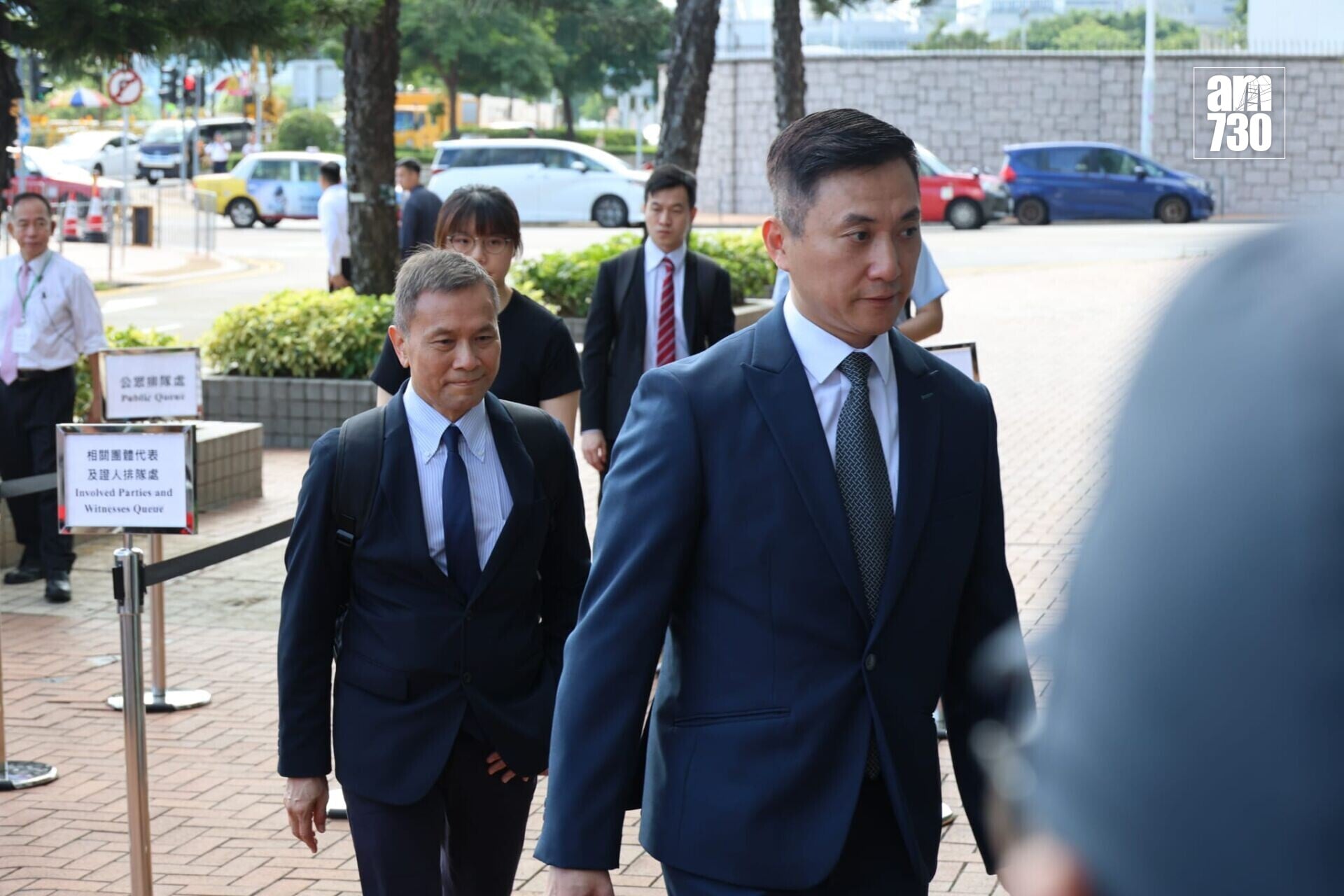 第五輪首場聽證會將傳召專家證人,包括城市大學建築學及土木工程學系建築工程講座教授袁國傑(左)及副消防總長林建軍(右) (鍾式明攝)