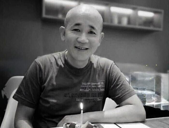 攝影師何寶榮在家人的陪伴下安詳離世。