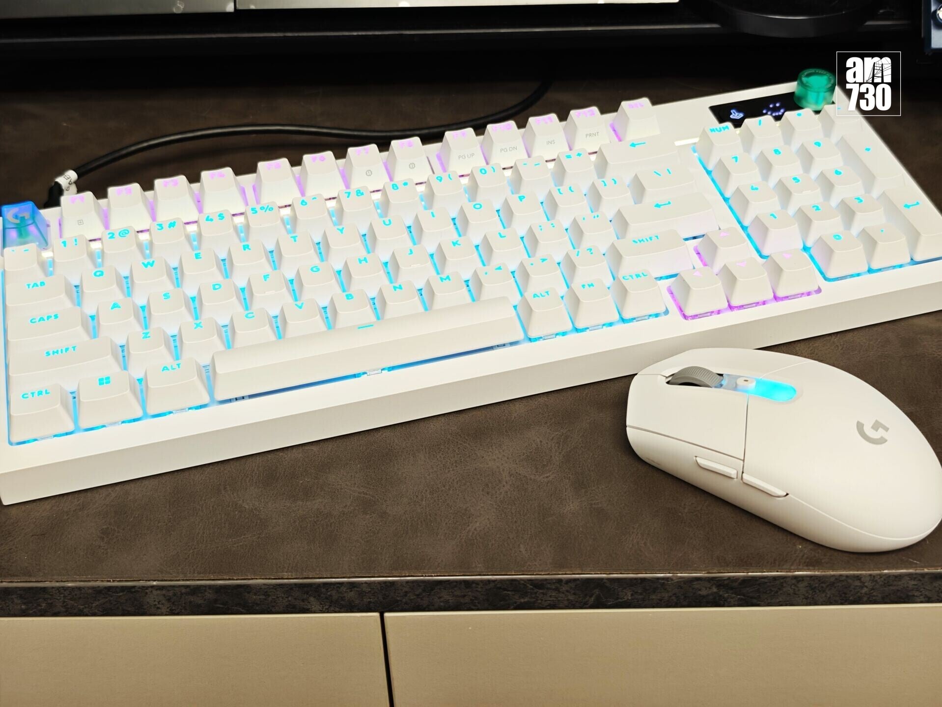 Logitech G推出G316 X 8K熱插拔機械鍵盤與G304X SUPERLIGHT無線電競滑鼠。
