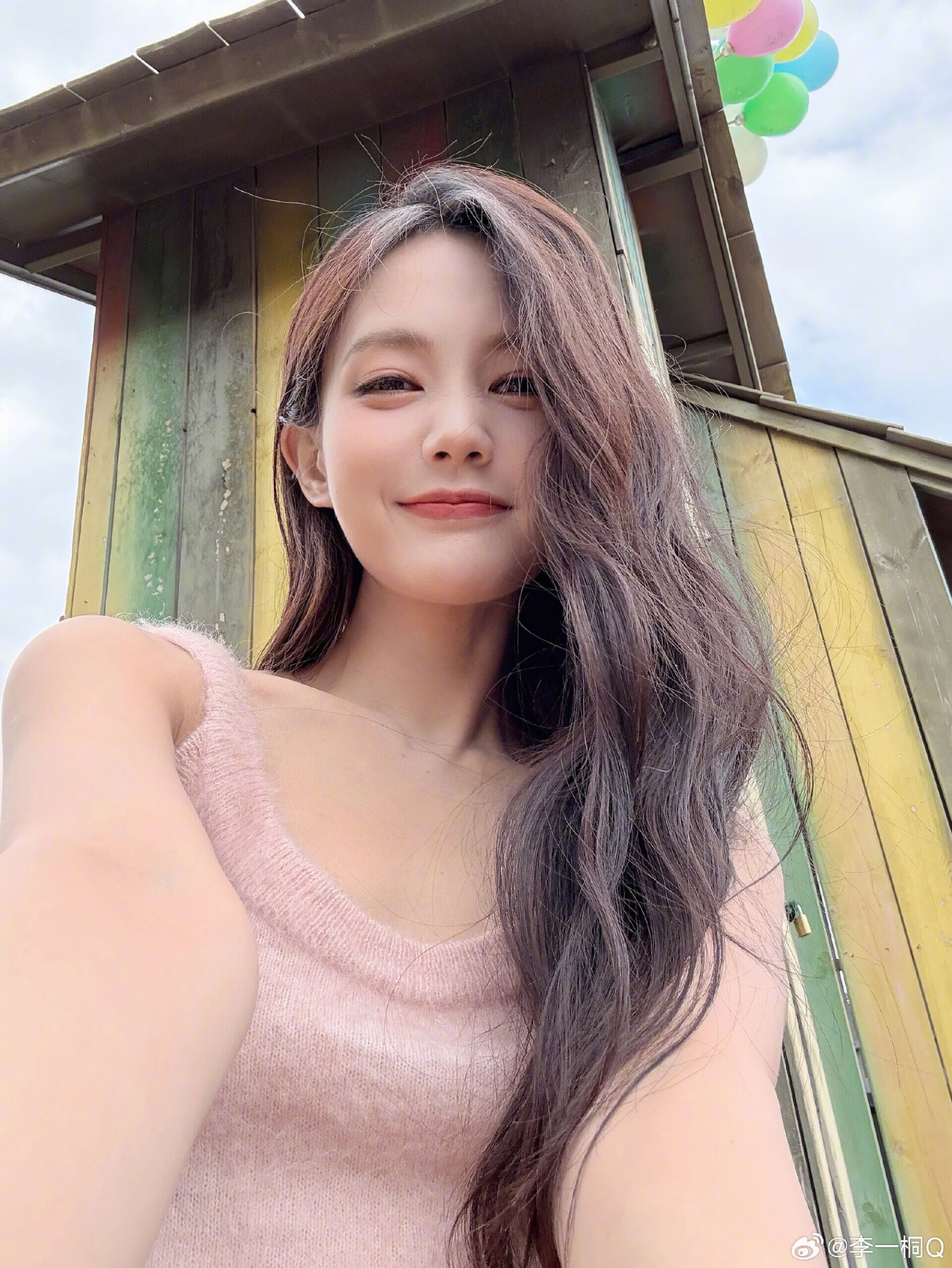 李一桐真名為李雪