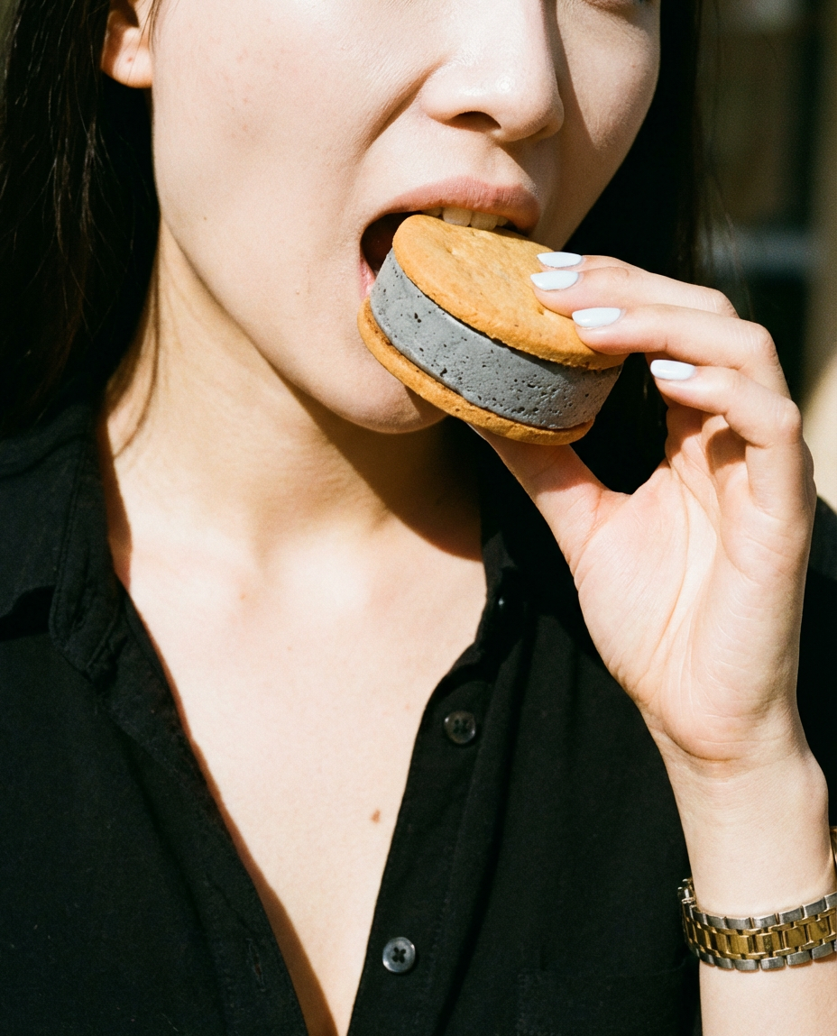 Black Sesame Frozen Dessert with Chocolate Chip Cookies Lifestyle Shot 2