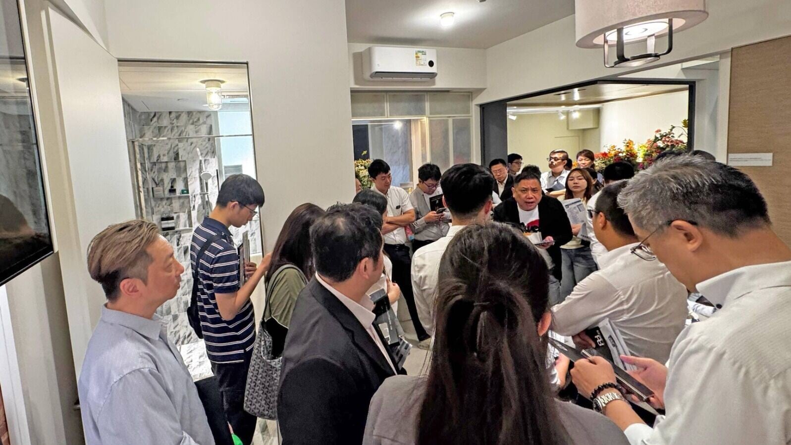 原舍示範單位單日錄2000人次參觀 最快周内推特色戶招標｜油麻地新盤
