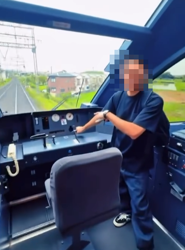 港人遊日乘錯車獲安排暫待乘務室,握手掣狂擺拍被抨擊(Threads)
