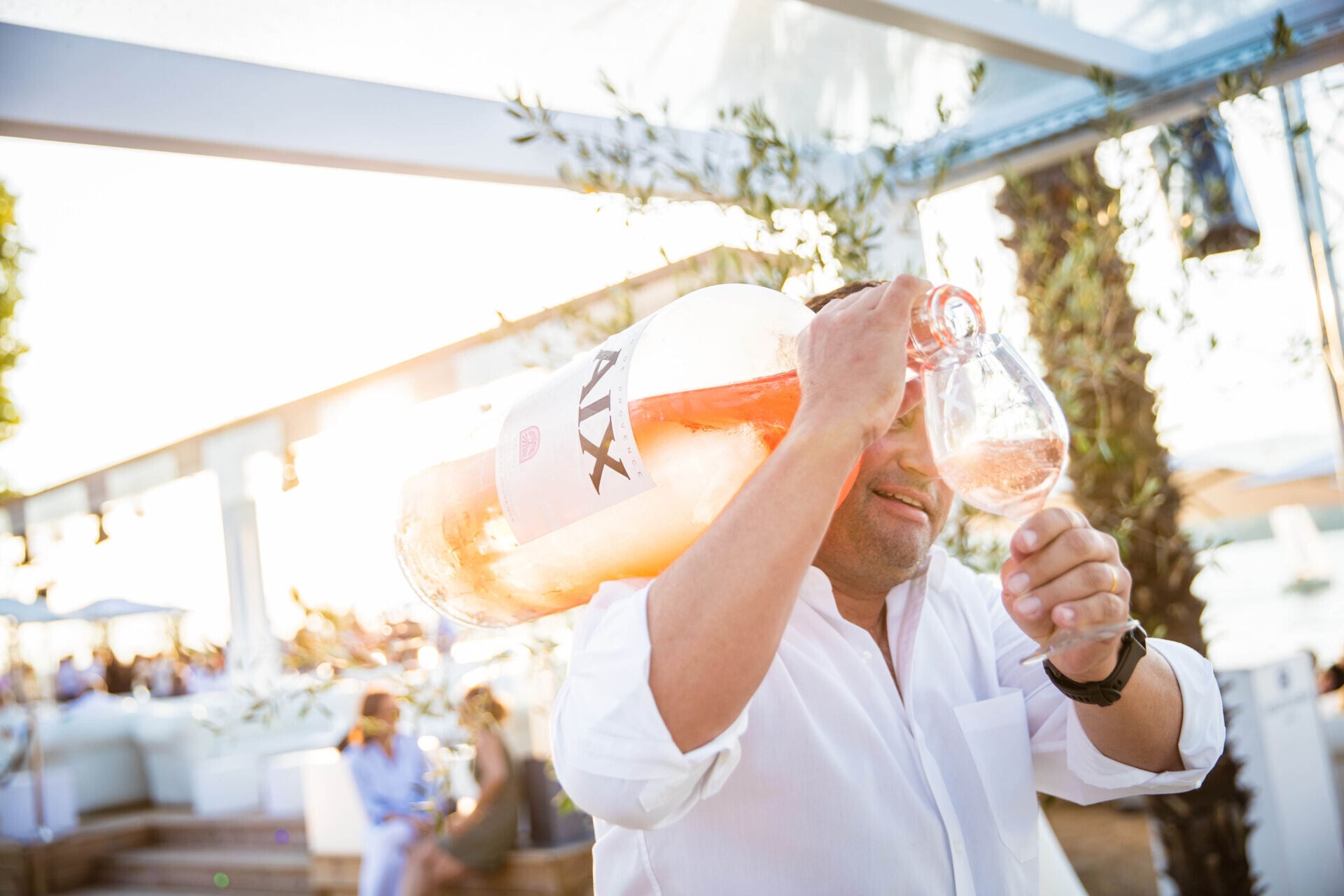AIX Rosé Big Bottles 1