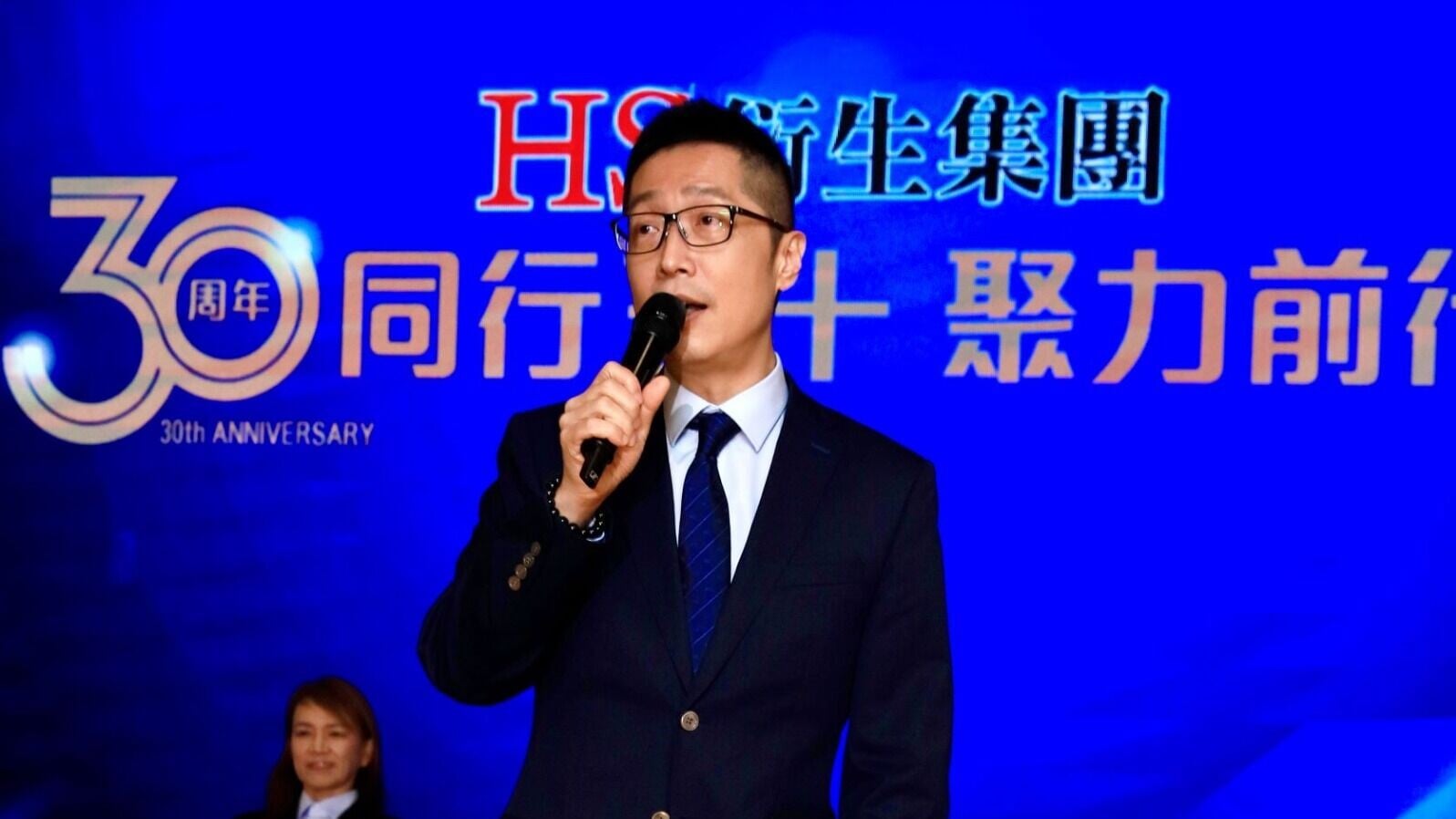 4.衍生集團副主席兼聯席行政總裁馬浚偉