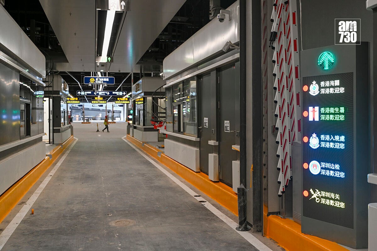 新皇崗口岸7月下旬成立港方口岸區前的工程進度,圖為香港往深圳方向車檢層。(資料圖片/中新社)