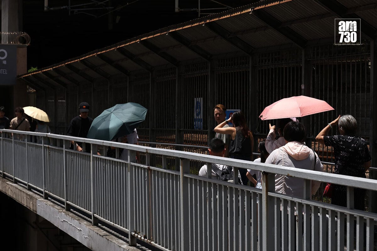 本港今日天氣持續酷熱。(林俊源攝)