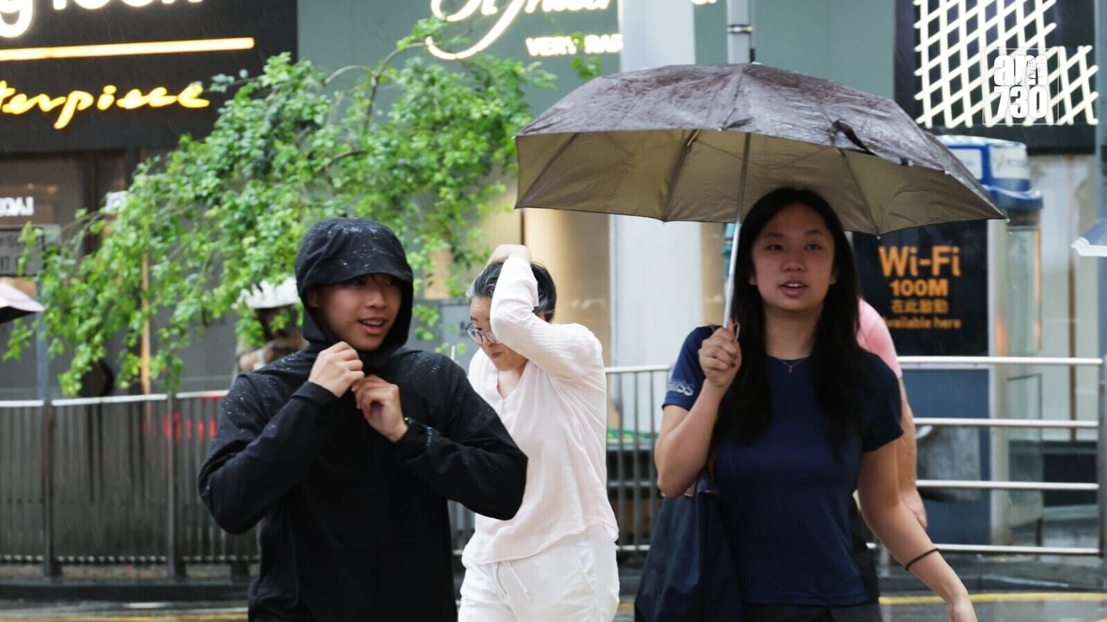 天文台：短期內本港廣泛地區或受大雨影響。(吳康琦攝)