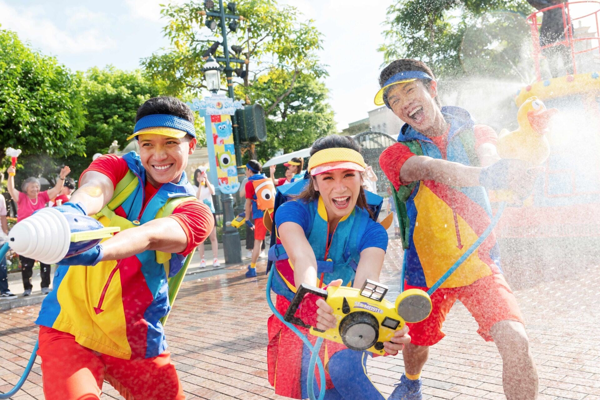 HKDL 2026 Pixar Summer Fest Pixar Water Play Street Party! 03
