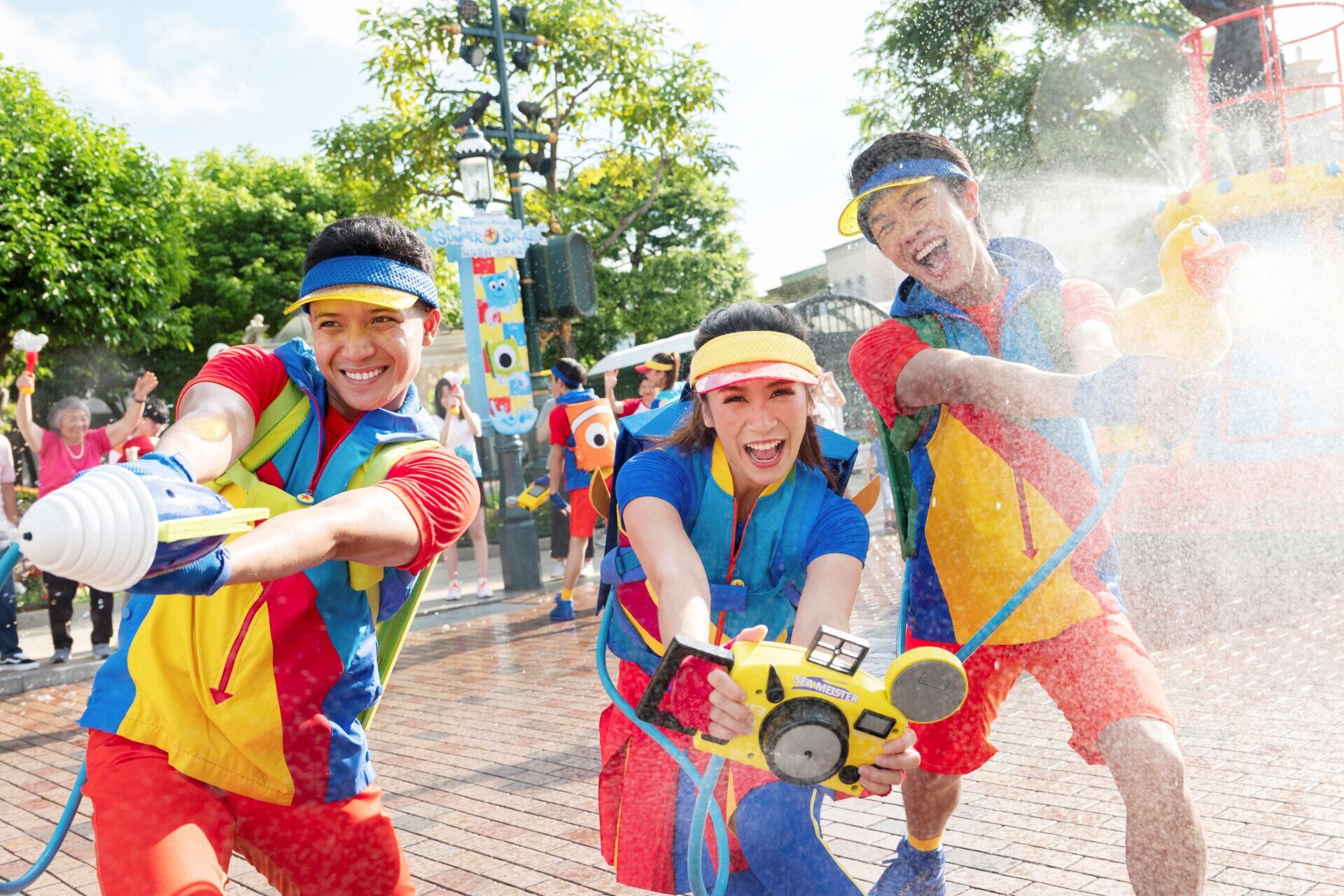HKDL 2026 Pixar Summer Fest Pixar Water Play Street Party! 03