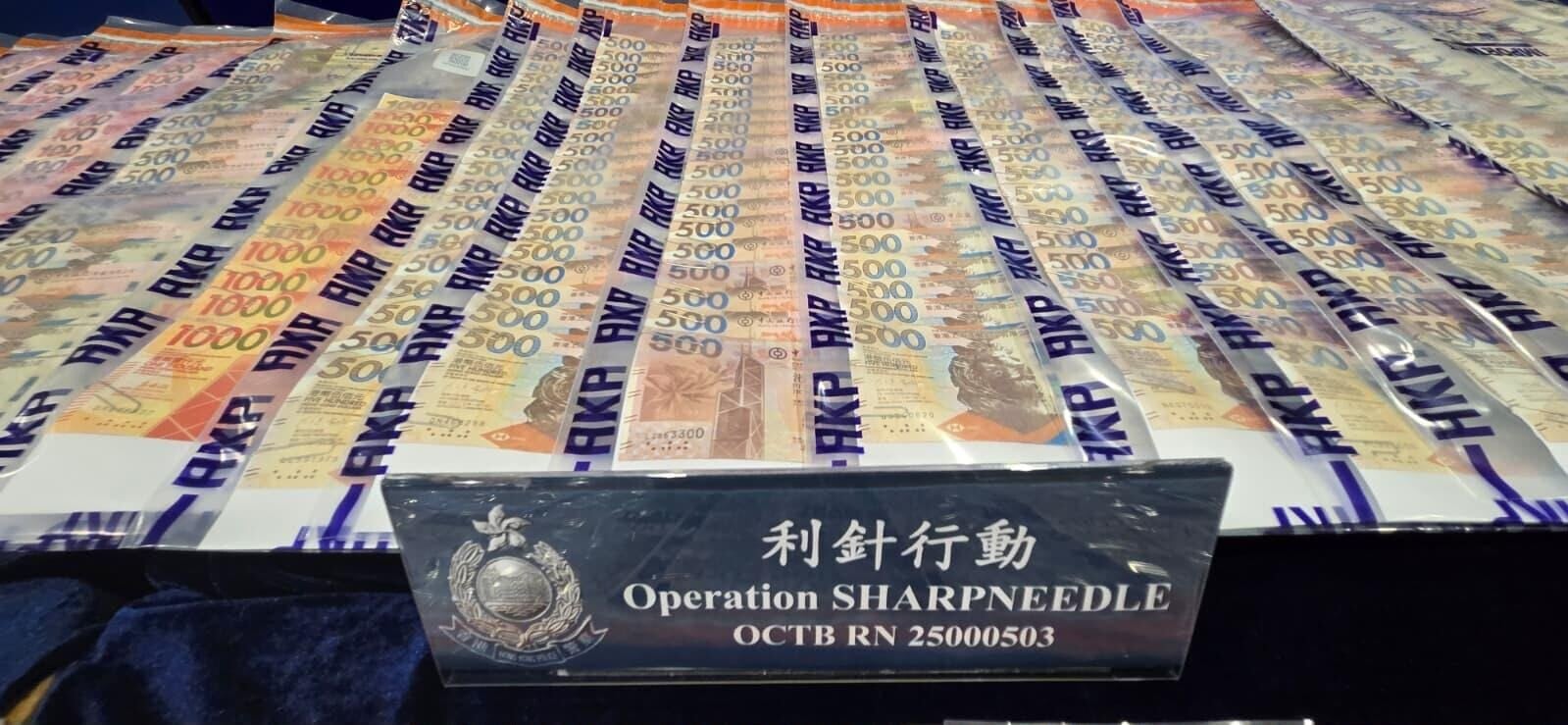 警方檢獲大批證物。