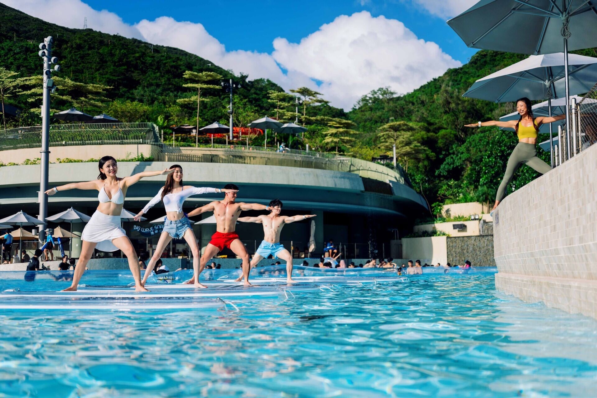 Aqua SUP Yoga