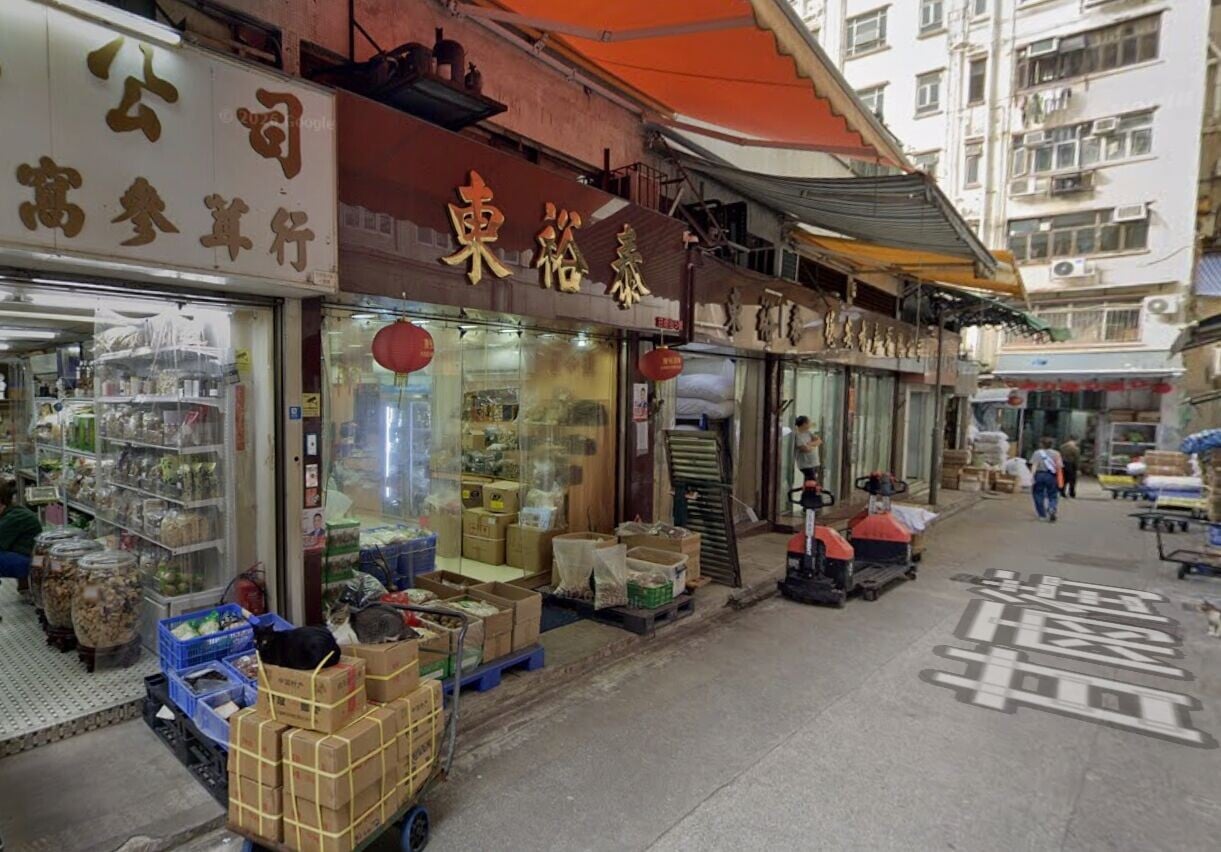 上環甘雨街海味店遭淋紅油　疑前員工「秘撈」欠債