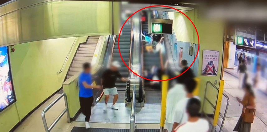 港鐵分享意外案例影片,包括有乘客攜帶嬰兒車時未使用升降機、使用買餸車時失平衡跌倒波及後方乘客、乘客禮讓他人通行時失足向後跌倒引發意外。(港鐵圖片)