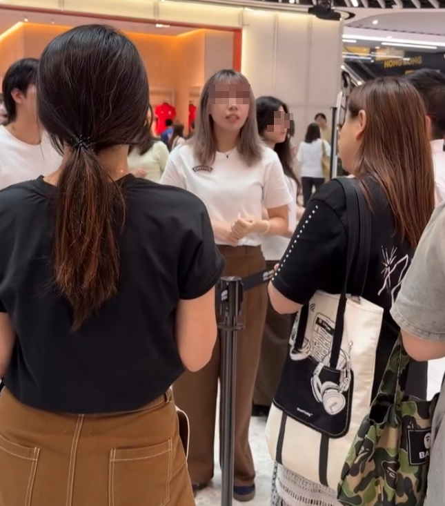 有雪糕品牌在啟德舉行宣傳活動,惟因反應熱烈一度斷貨,職員補倉期間,有男女鼓譟圍罵職員,稱「要返工」故沒時間等候領取,最終Dreyer's職員「高EQ」應對,獲網民一致讚好。(Threads)