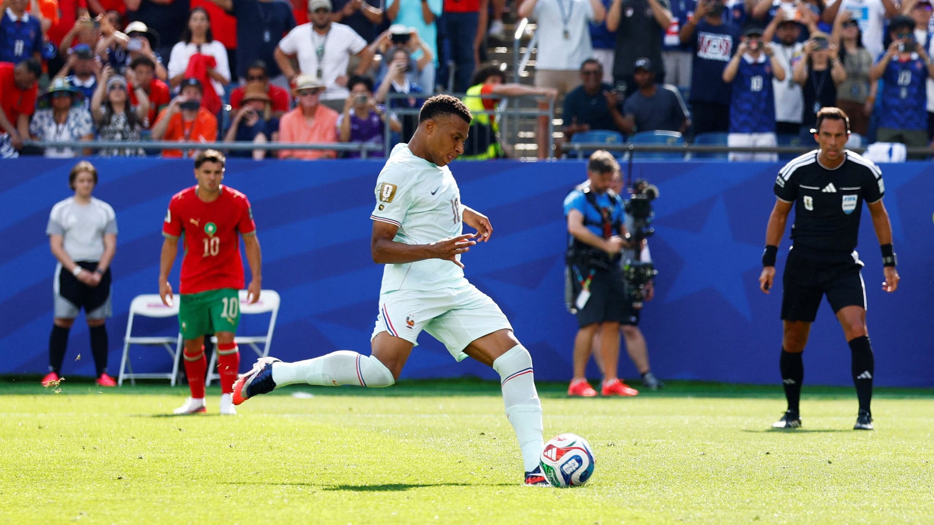 2026 07 09T203406Z 922535195 UP1EM791KYQCW RTRMADP 3 SOCCER WORLDCUP FRA MAR