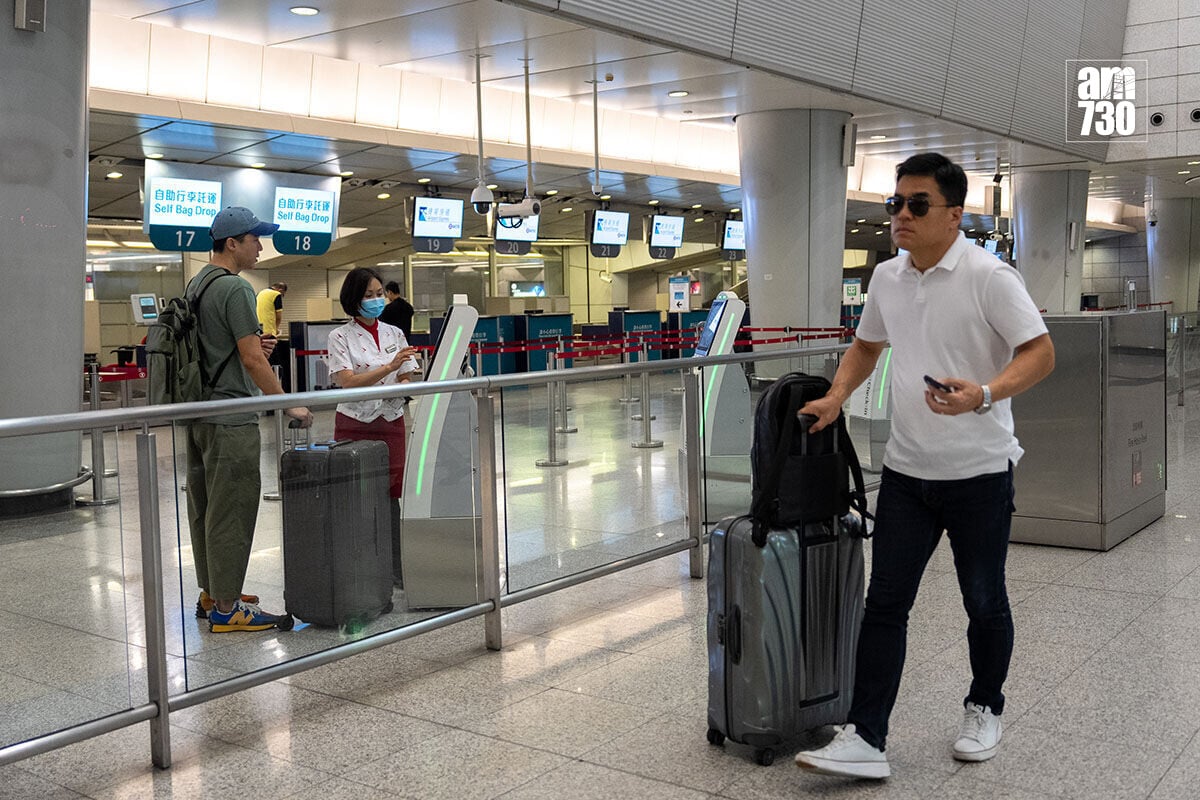 連接九龍站及香港西九龍站的自動車接駁,計劃明年第二季開始運作。(資料圖片)