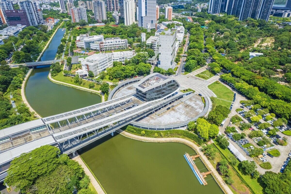 西麗國際科教城是中國唯一經國家教育部批准、由地方政府聯合著名大學共同創辦的研究生院群。(圖片來源:視覺中國)