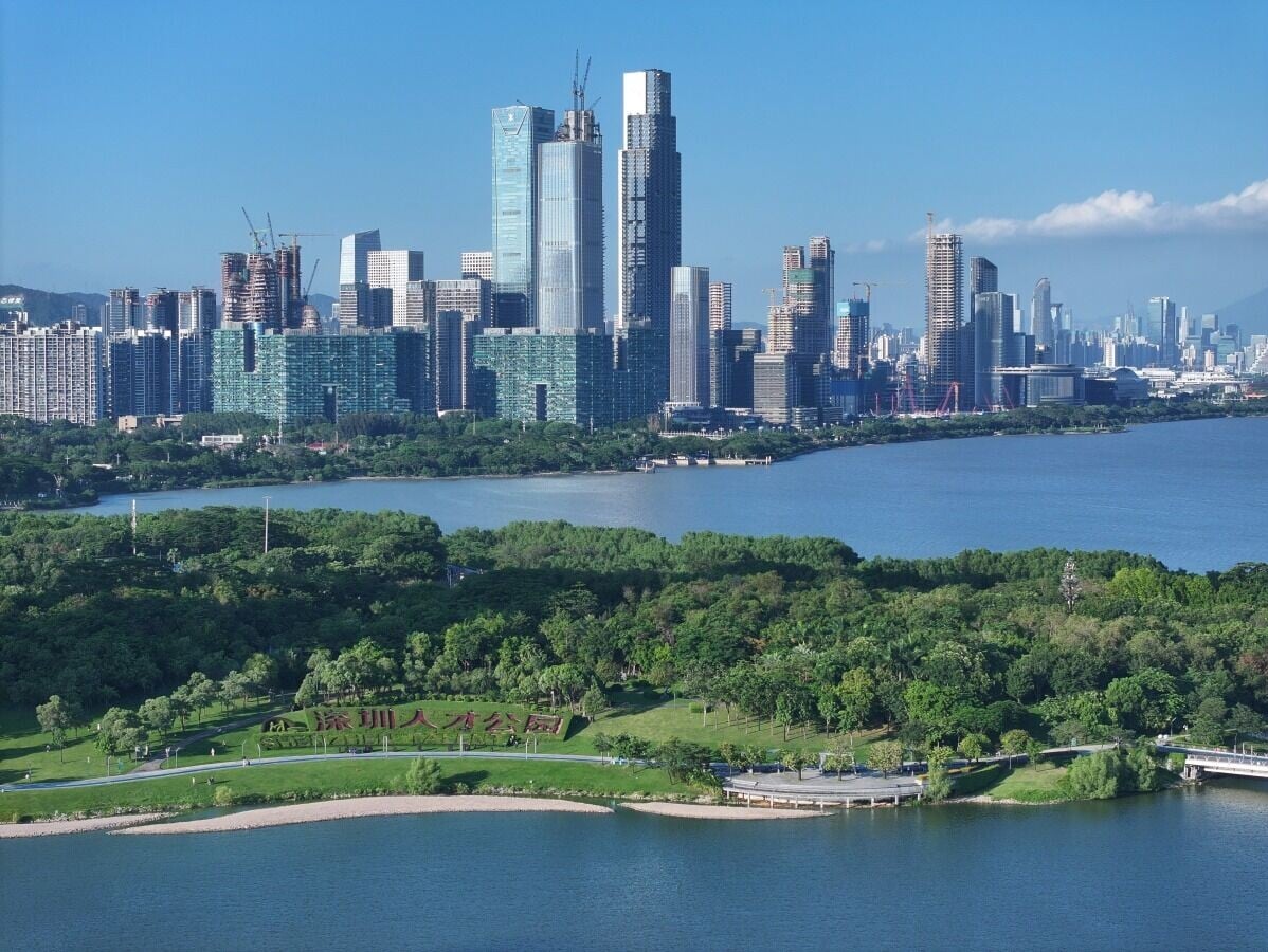 深圳灣超級總部基地現時已有19家企業入駐,多家均為世界500強企業,為未來前沿科創成果匯聚資本,並將產品推向全世界。(圖片來源:視覺中國)