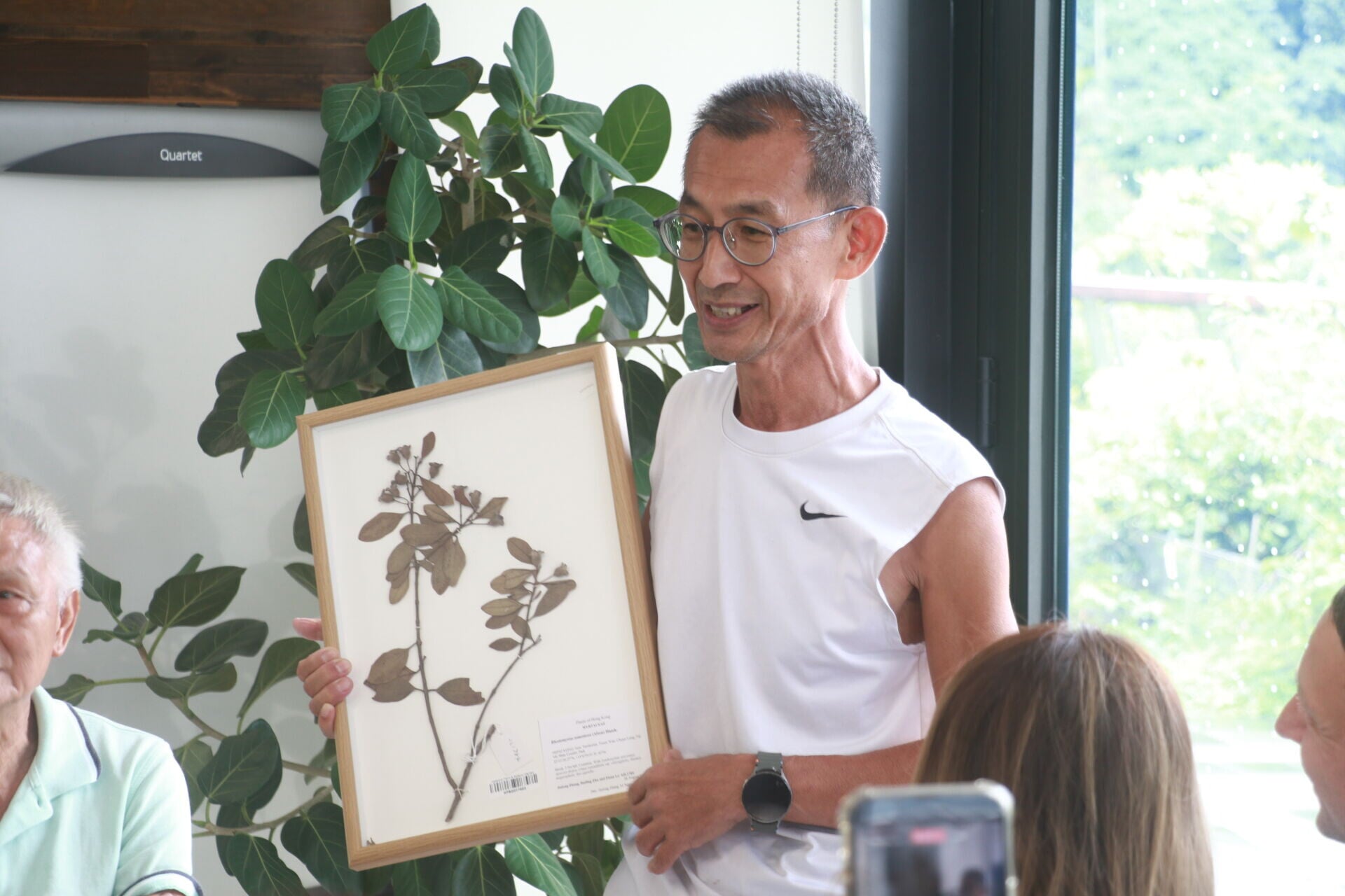 道理農場暨植物園於園內舉行70 週年夏日慶祝活動預覽及專題展覽開幕禮,陳村民(Sam)很開心能將當地植物分享給他人並傳承下去