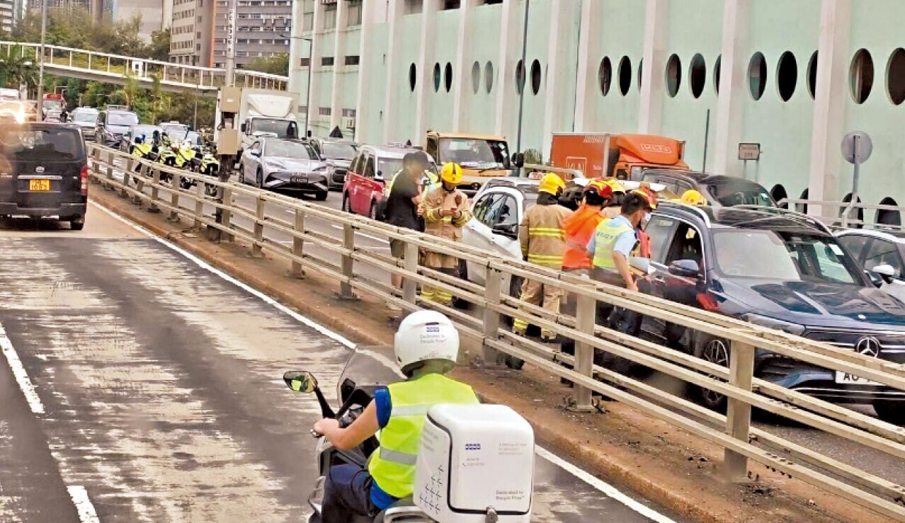荃灣路新橋昨又發生意外。