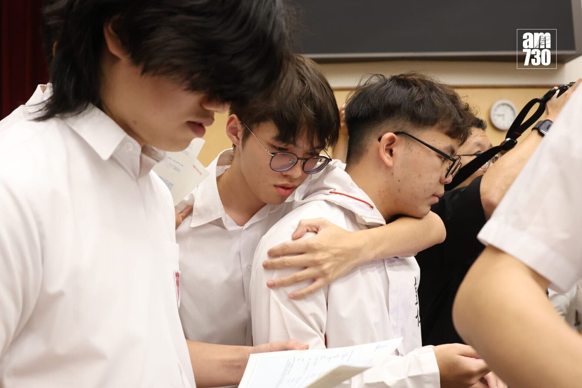 DSE放榜2026|皇仁書院放榜。(林俊源攝)