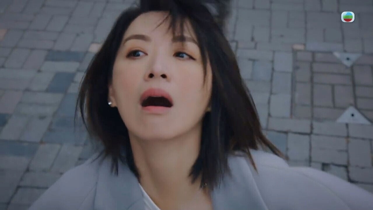 12 (27)