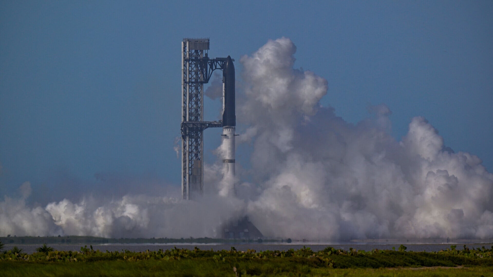 SpaceX火箭「星艦」未能如期升空，取消試飛。(路透社)