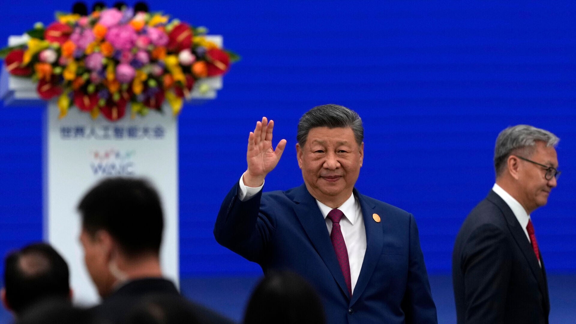習近平在上海出席2026世界人工智能大會暨人工智能全球治理高級別會議開幕式發表主旨講話(美聯社)