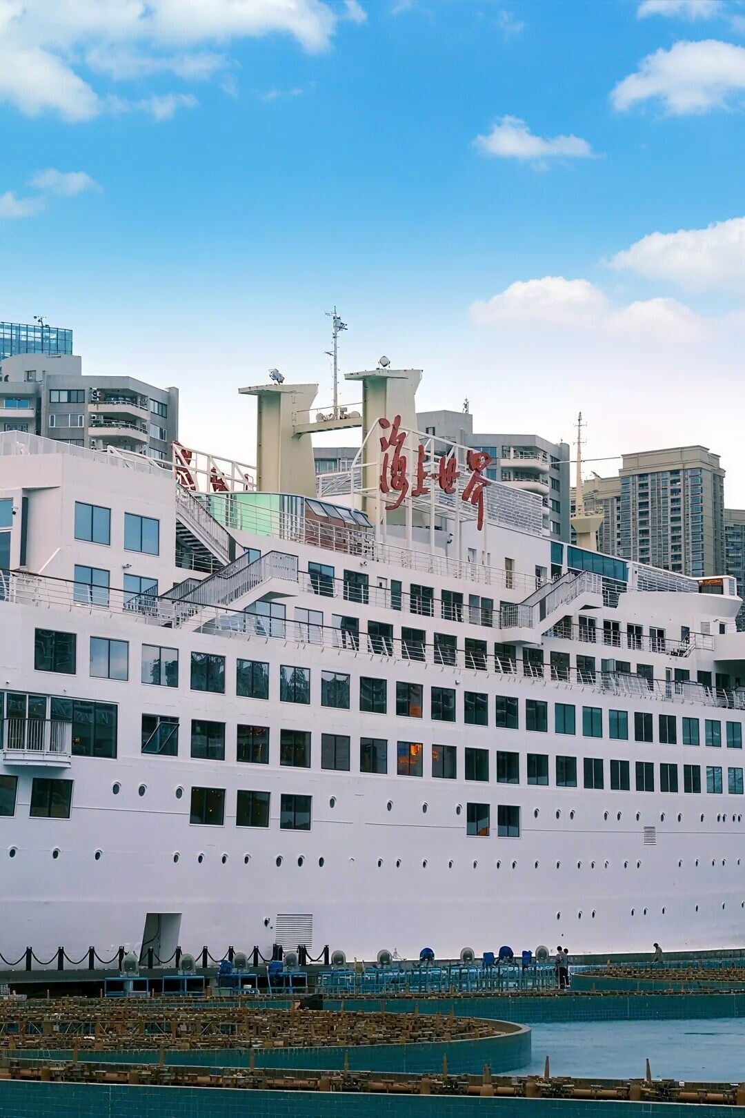 0元登“海上游轮”!船上复古内饰电影感拉满 7 备好行李 来自小红书网页版