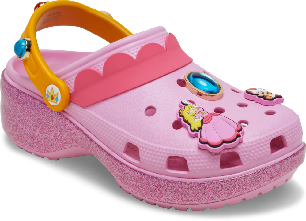 Princess Peach Platform Clog: 以碧姬公主禮服的粉紅波浪邊作鞋面設計,並配搭41mm高的閃亮厚底,可愛甜美。鞋面不僅飾著 7 款獨家專屬的 Jibbitz,後跟帶更鑲嵌了耀眼的寶石,舉手投足間都能盡顯優雅與亮眼魅力。