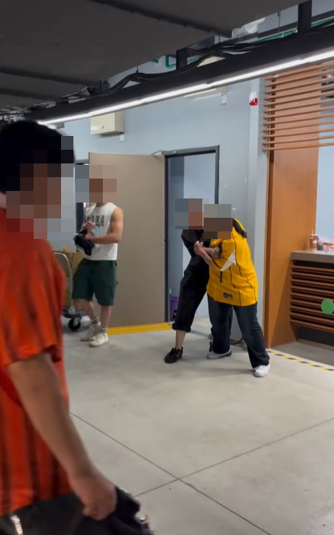 中華職棒明星賽上周末在台北大巨蛋舉行,場外卻意外上演全武行。(Threads)