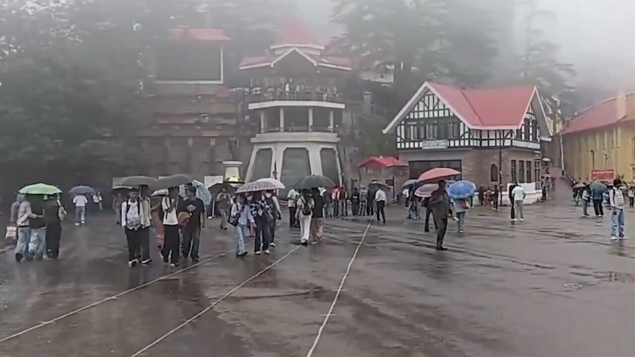 印度北部豪雨釀水浸土石流　大量道路橋樑房屋沖毀被至少25死（網上圖片）