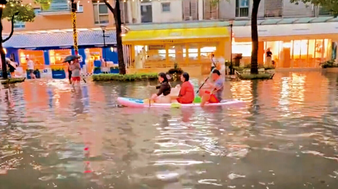 上海暴雨水浸