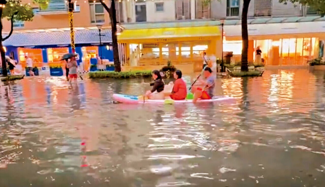 上海暴雨水浸